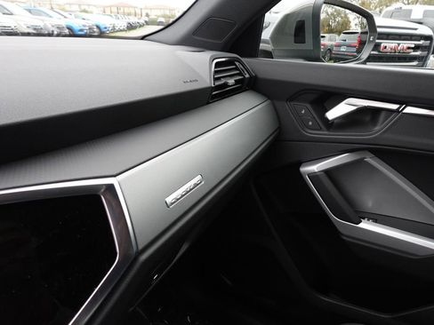 New 2025 Audi Q3 2.0T Premium image 23