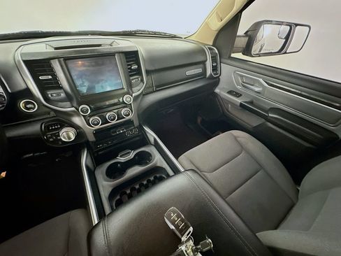 Used 2019 RAM 1500 Big Horn AWD/4WD image 11