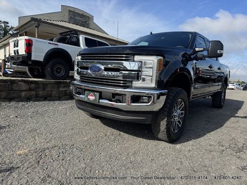 Used 2019 Ford F250 Lariat w/ Lariat Ultimate Package AWD/4WD image 2