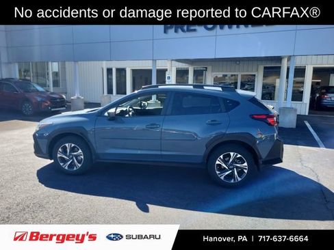 Used 2024 Subaru Crosstrek 2.0i Premium image 2