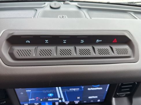 New 2025 Ford Bronco Badlands image 40