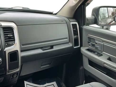 Used 2018 RAM 2500 SLT image 27