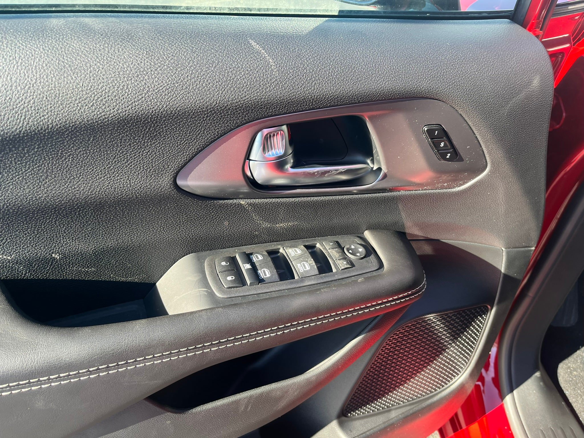New 2026 Chrysler Pacifica Select w/ S Appearance Package FWD image 15