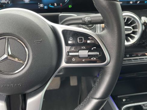 Used 2020 Mercedes-Benz GLB 250 4MATIC image 22
