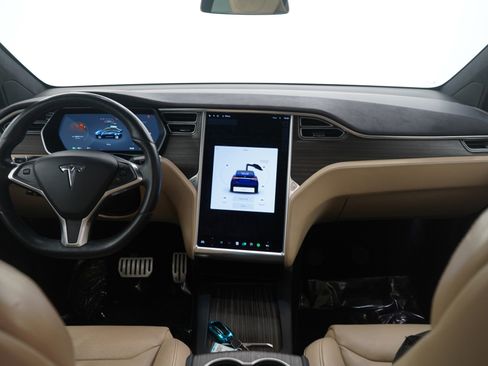 Used 2016 Tesla Model X Performance image 18