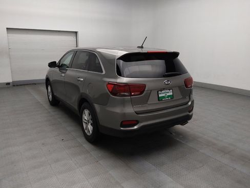 Used 2019 Kia Sorento LX image 5
