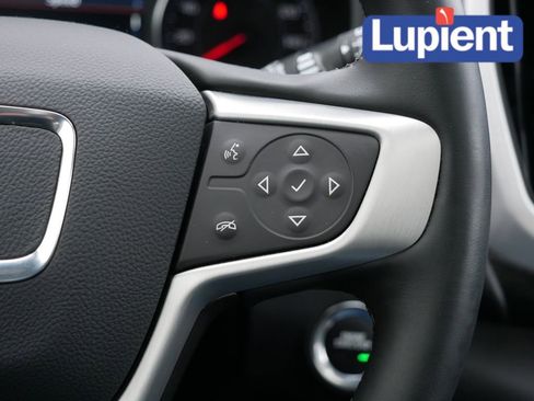 Used 2024 GMC Terrain SLT w/ Infotainment Package II image 23