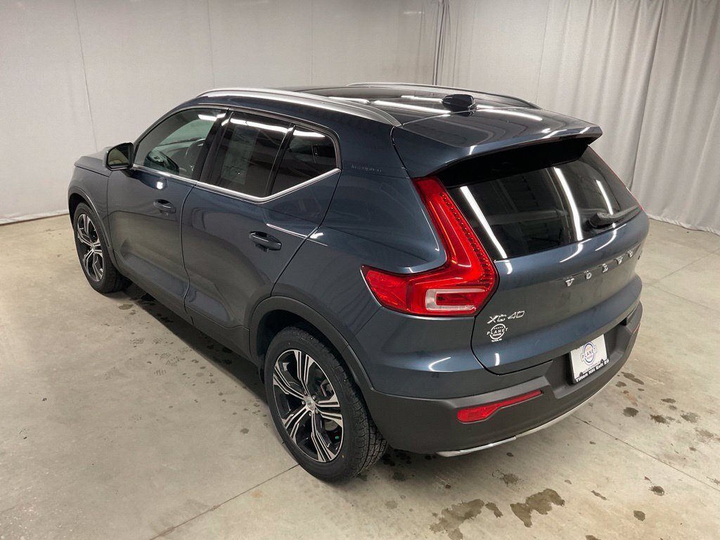 Used 2020 Volvo XC40 T5 Inscription w/ Protection Package Premier AWD/4WD image 8