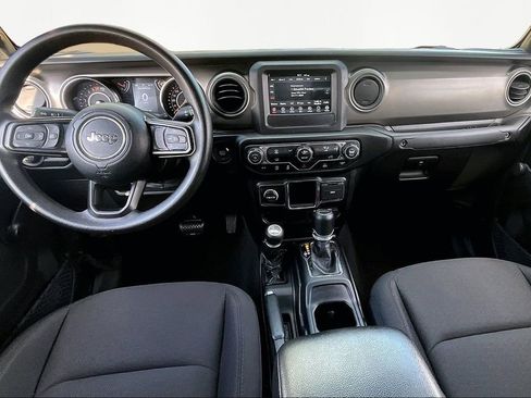 Used 2022 Jeep Gladiator Sport image 7