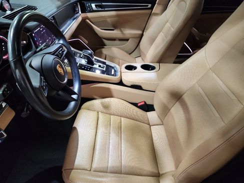 Used 2022 Porsche Panamera image 29