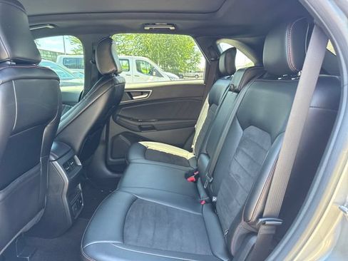 Used 2020 Ford Edge ST-Line FWD image 11