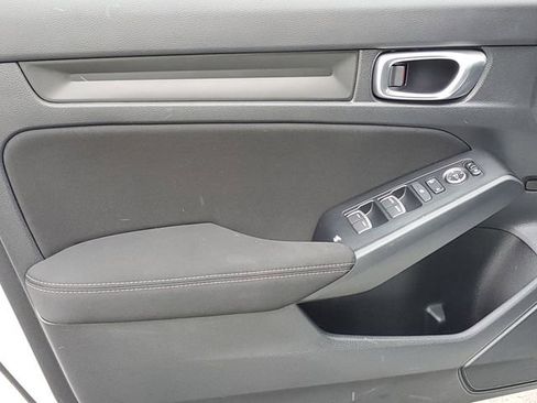 Used 2023 Honda Civic Sport image 9