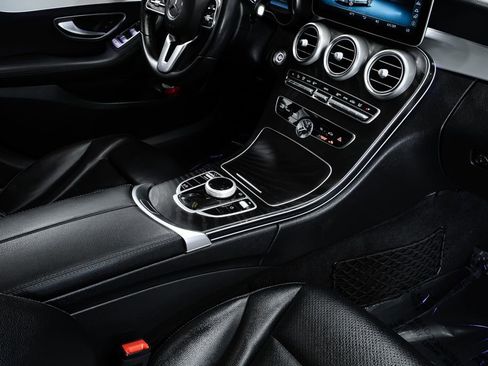 Used 2020 Mercedes-Benz C 300 w/ Premium Package image 20