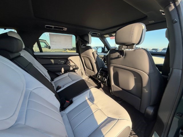 New 2026 Land Rover Range Rover Sport Dynamic SE AWD/4WD image 17