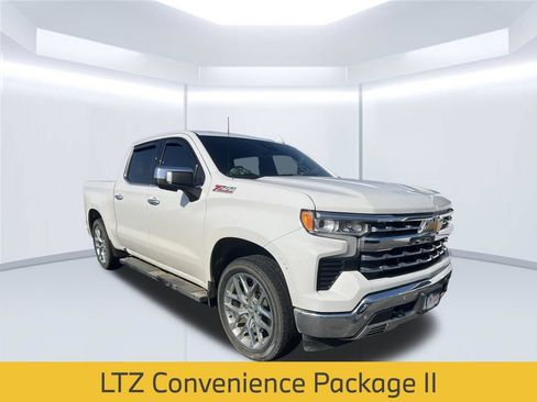 Used 2023 Chevrolet Silverado 1500 LTZ w/ Technology Package AWD/4WD image 4
