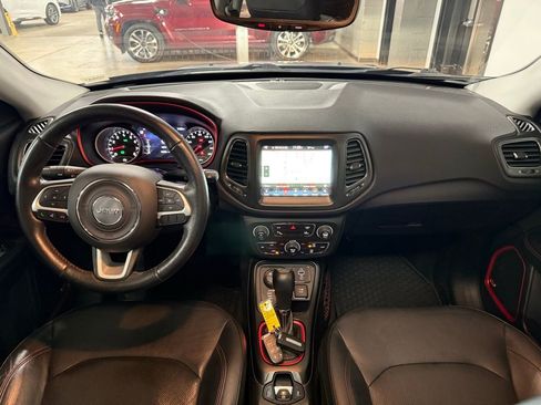 Used 2018 Jeep Compass Trailhawk w/ Leather Interior Group image 18