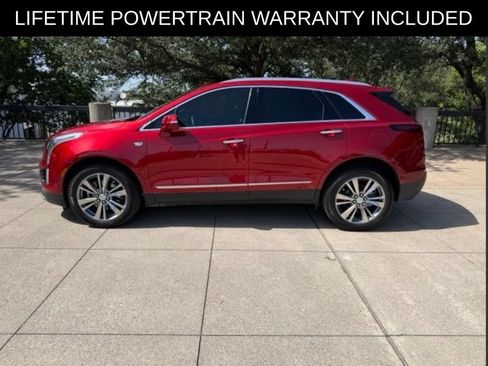 Used 2024 Cadillac XT5 Premium Luxury w/ Technology Package FWD image 2