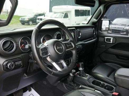 Used 2020 Jeep Gladiator Overland AWD/4WD image 15