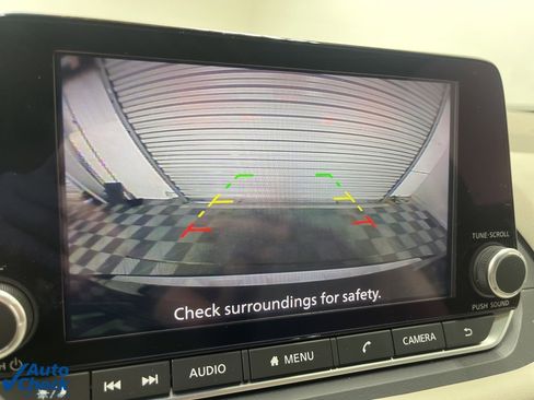 Used 2023 Nissan Rogue SV w/ SV Premium B Package image 13