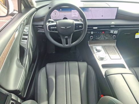 Used 2025 Genesis G80 2.5T Advanced image 13