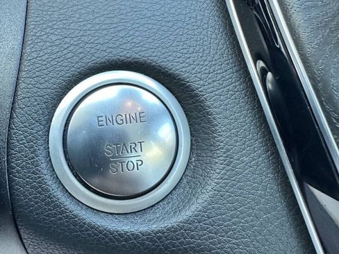 Used 2016 Mercedes-Benz C 300 Sedan image 25