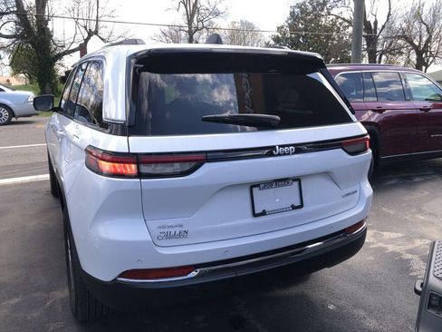 New 2026 Jeep Grand Cherokee Laredo AWD/4WD image 19