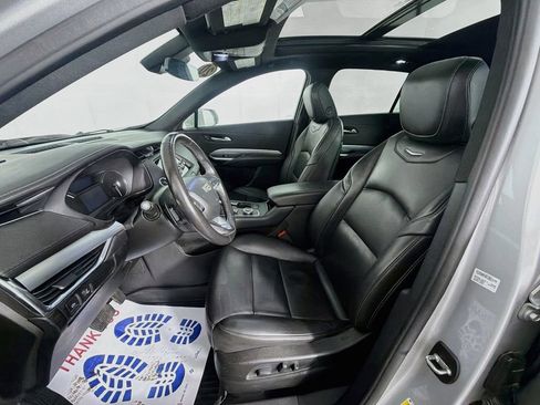 Used 2020 Cadillac XT4 Premium Luxury w/ Driver Awareness Package AWD/4WD image 19