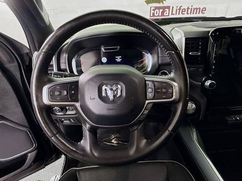 Used 2023 RAM 1500 Laramie AWD/4WD image 23