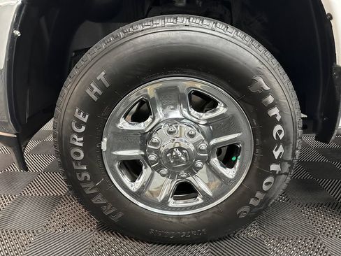 Used 2024 RAM 2500 Tradesman w/ Chrome Appearance Group AWD/4WD image 35