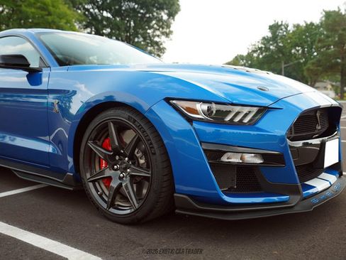 Used 2021 Ford Mustang Shelby GT500 w/ Carbon Fiber Track Pack RWD image 69