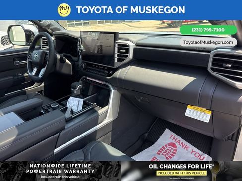 New 2025 Toyota Sequoia Platinum image 31