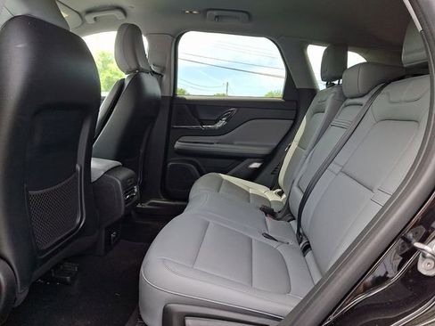 Used 2022 Lincoln Corsair AWD w/ Equipment Group 101A image 11