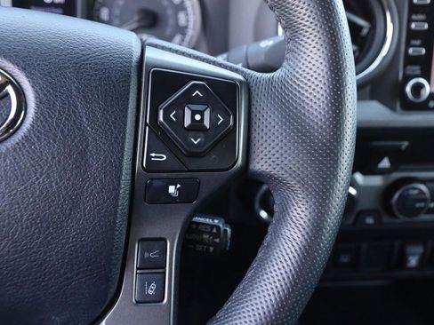 Used 2023 Toyota Tacoma TRD Off-Road image 12