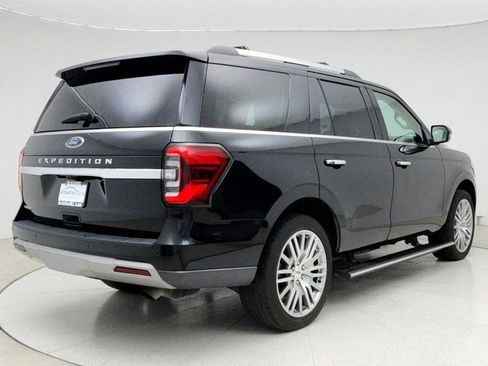 Used 2024 Ford Expedition Limited image 5