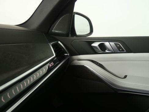 Used 2026 BMW X5 sDrive40i w/ M Sport Package RWD image 25