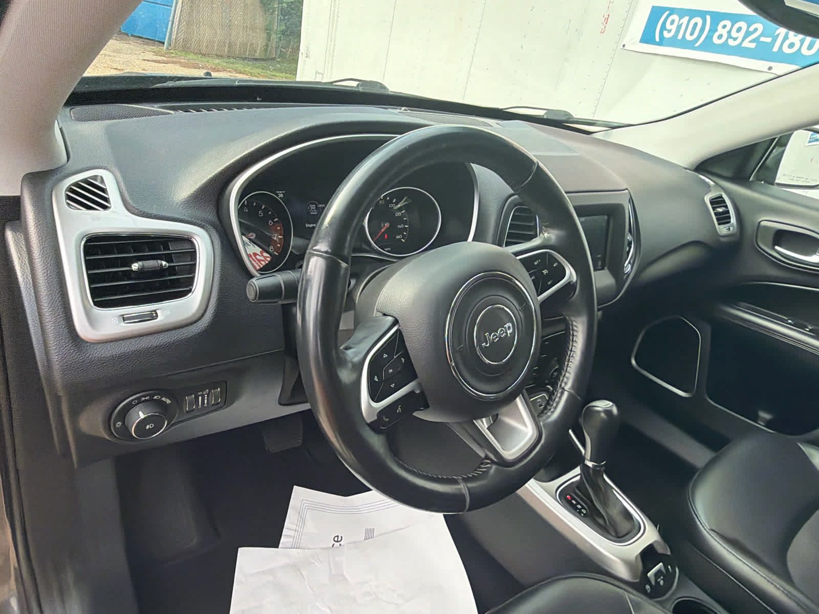 Used 2018 Jeep Compass Latitude w/ Popular Equipment Group AWD/4WD image 22