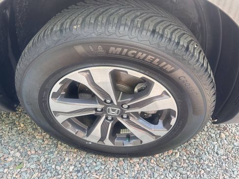 Used 2017 Honda CR-V LX image 14