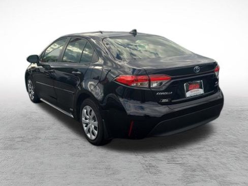 Certified 2024 Toyota Corolla LE AWD/4WD image 5