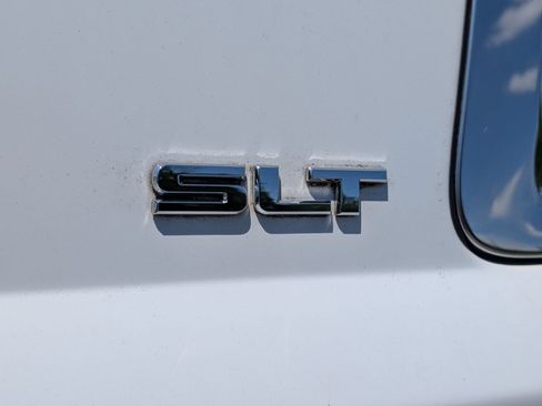 Used 2016 GMC Yukon XL SLT RWD image 6