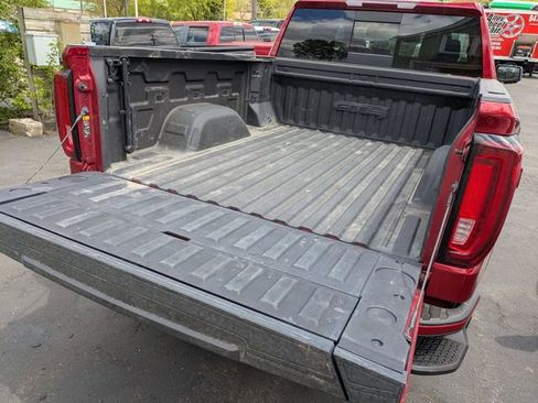 Used 2023 GMC Sierra 1500 AT4 w/ AT4 Preferred Package AWD/4WD image 25