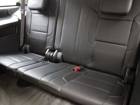 Used 2015 GMC Yukon Denali w/ Touring Package AWD/4WD image 35