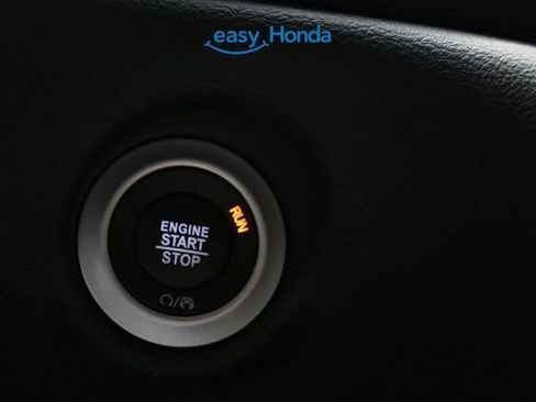 Used 2025 Chrysler Pacifica Select FWD image 14