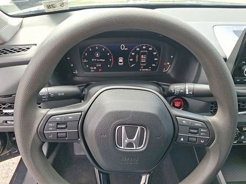Used 2023 Honda Accord EX image 19