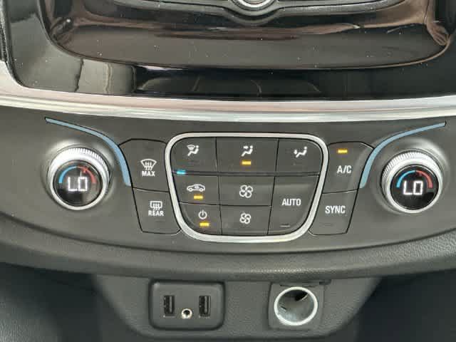 Used 2020 Chevrolet Traverse LS AWD/4WD image 15