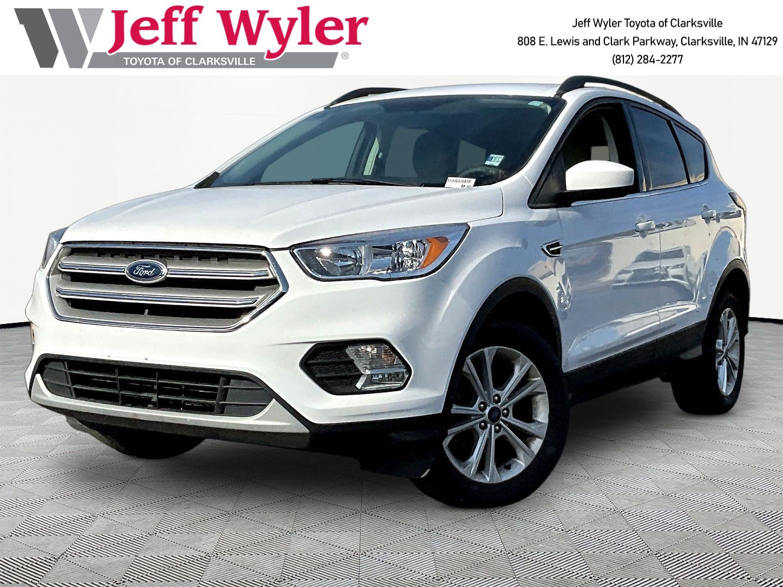 Used 2018 Ford Escape SE w/ SE Sync 3 Package AWD/4WD image 1