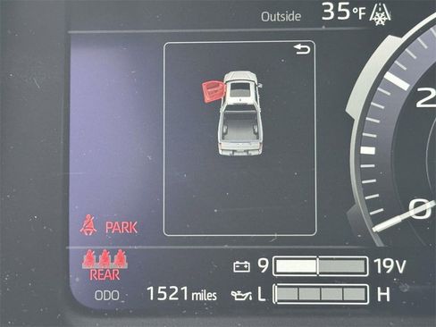 Used 2024 Toyota Tundra Limited image 25