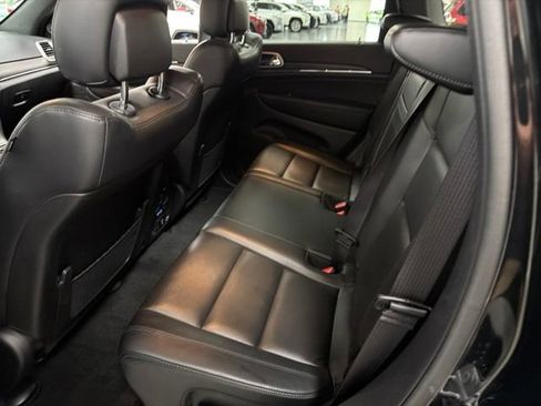 Used 2022 Jeep Grand Cherokee Limited AWD/4WD image 14