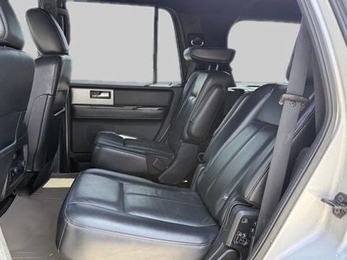 Used 2017 Ford Expedition Limited RWD image 13