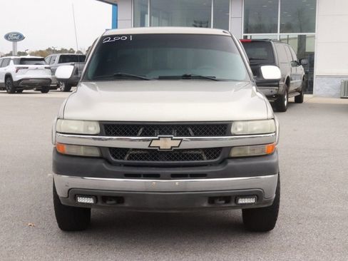 Used 2001 Chevrolet Silverado 2500 LS w/ Off-Road Skid Plate Pkg image 2