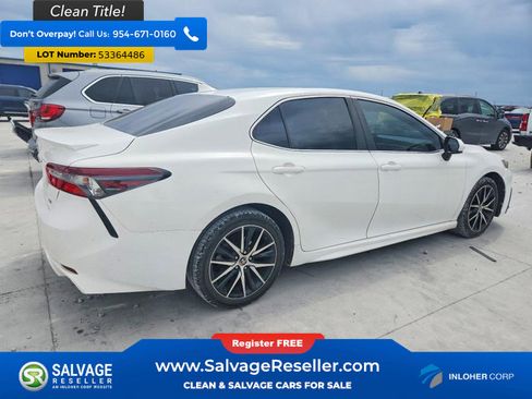 Used 2021 Toyota Camry SE FWD image 4